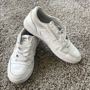 Vans White Low-Top Leather Sneakers - Minimal Style